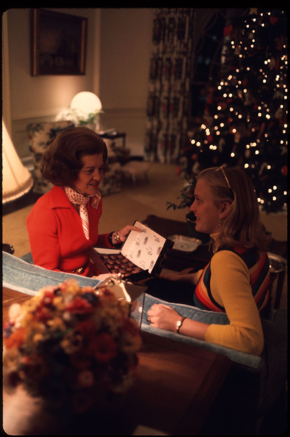 Betty Ford & daughter Susan, 1975