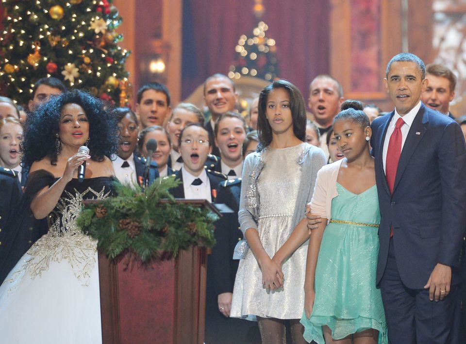 Diana Ross with Malia, Sasha and President Obama