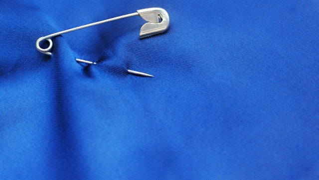  open safety pin