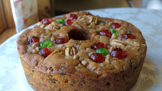 Worst' holiday gift survey suggests people don't like fruitcake