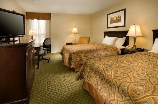 10) Drury Inn and Suites Nashville Airport, Nashville, TN