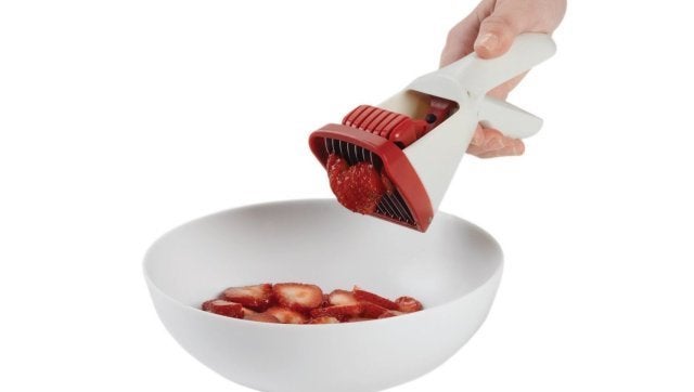 Joie Simply Slice Strawberry Slicer - Kitchen & Company