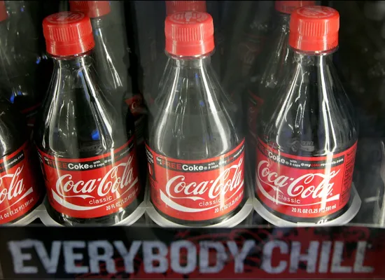 Coca-Cola retires classic glass bottle - CBS News
