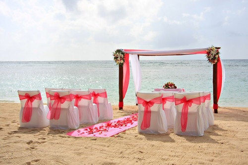 BEACHES® Plan Your Wedding In Five Simple Steps