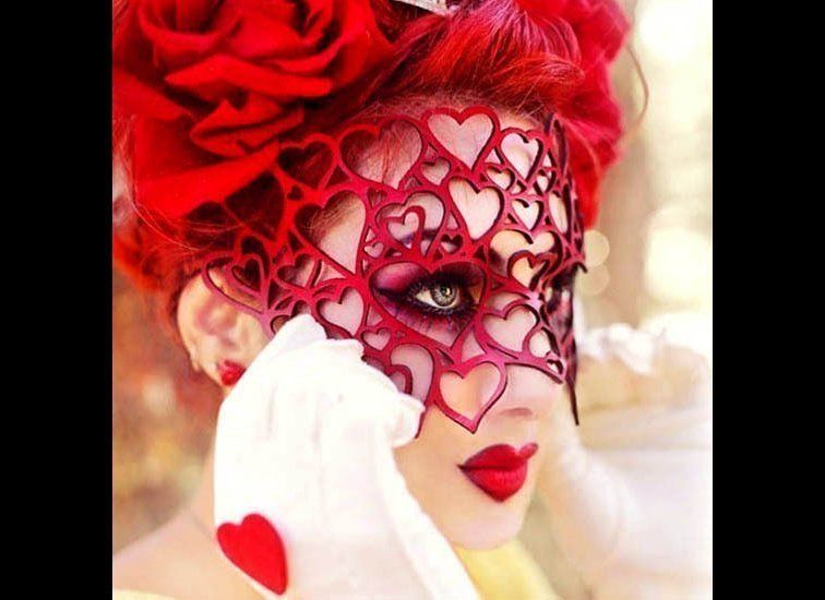 TOM BANWELL Sweet Hearts Mask in Red Leather Valentine