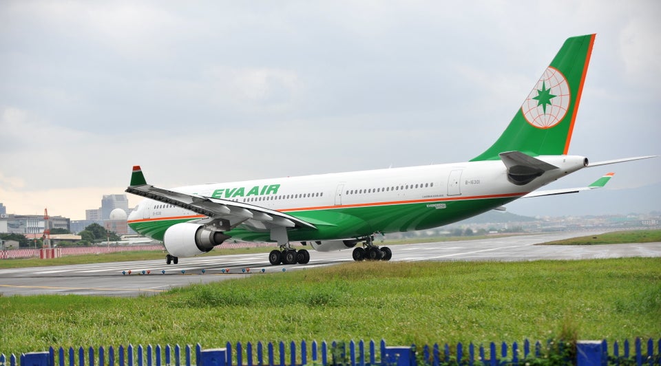 21. EVA Airways - 76.31% on time