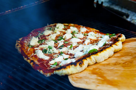 Grilled Margarita Pizza