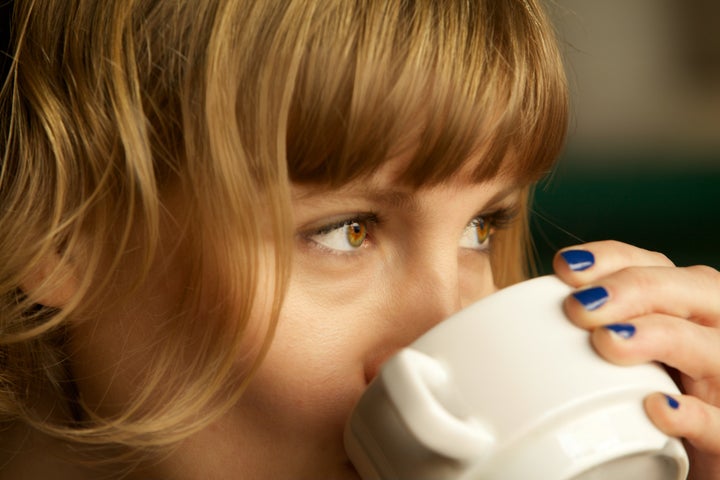 girl drinks tea