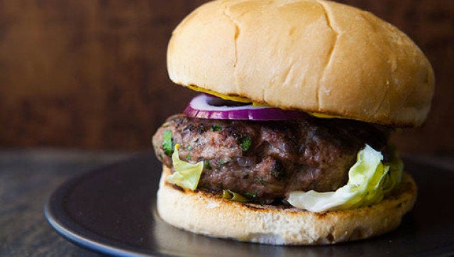 Dinner In 10: Turkey Burgers | HuffPost Life