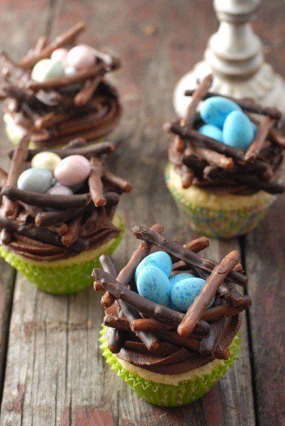 Chocolate Bird’s Nest Cupcakes 