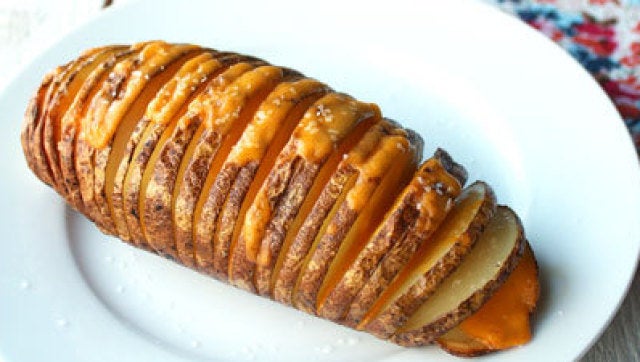 Have you seen this amazing tool for Hasselback potatoes?