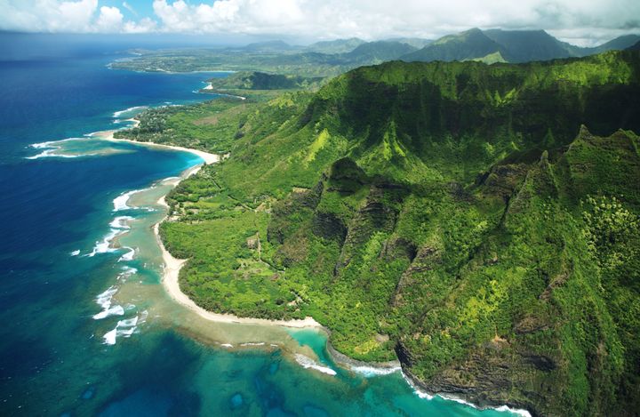 Hawaii, Kauai, Na Pali Coast, Aerial view of cliffs of Haena and Ke'e Beach Park.