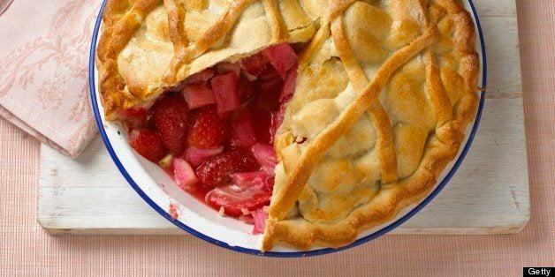 Rhubarb and strawberry pie