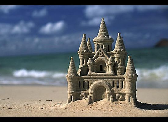 Sand Artist's Incredible Creations Only Last for Hours - InsideHook