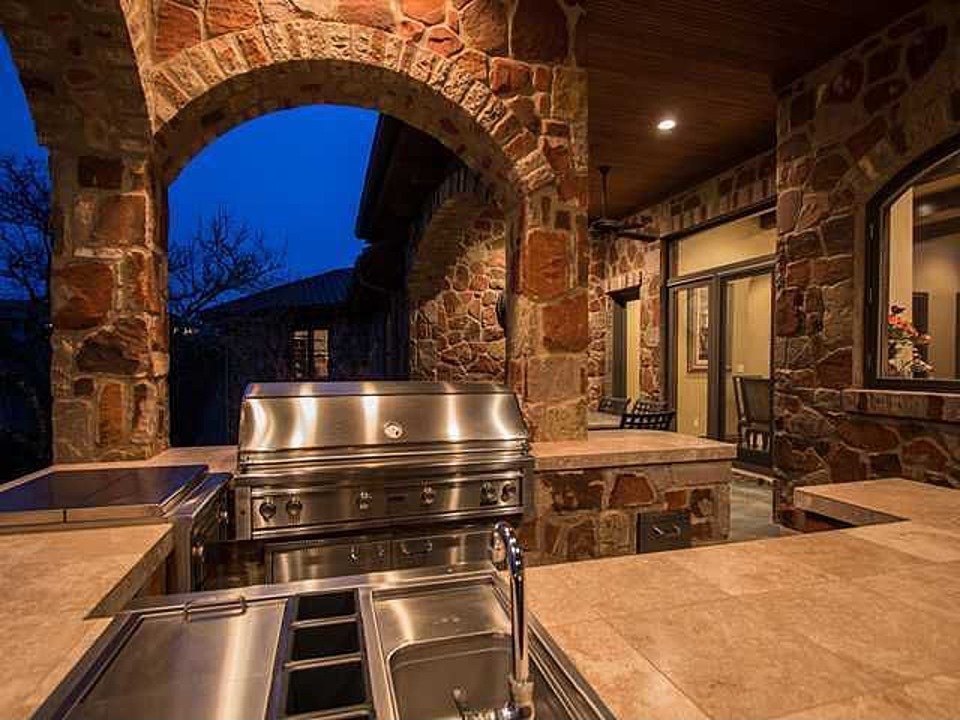 amazing outdoor kitchens