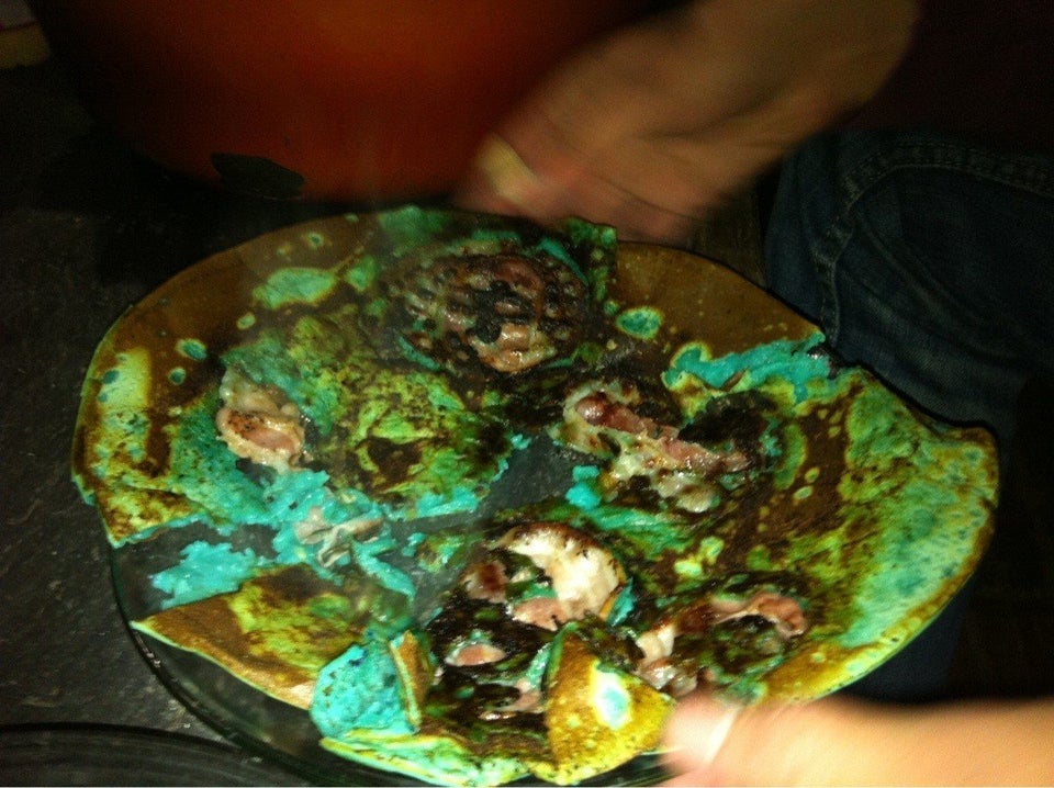 Pancake Fails: The Worst Batches On The Internet (PHOTOS) | HuffPost Life