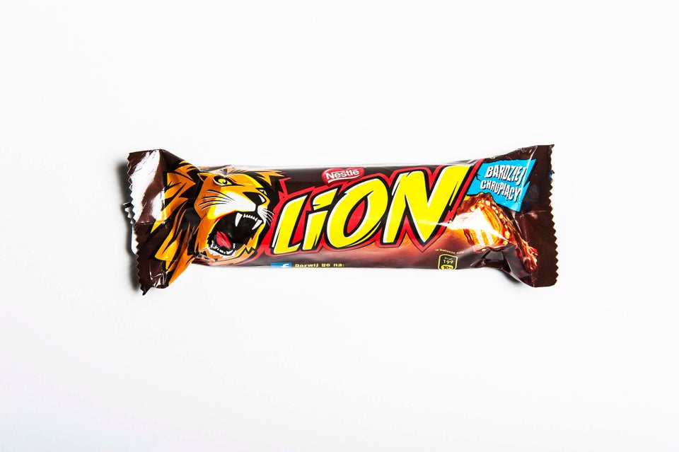 The Best English Candy Bars Ranked Taste Test Huffpost Life