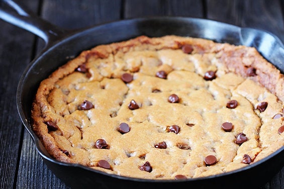 Giant Chocolate Chunk Skillet Cookie - LideyLikes