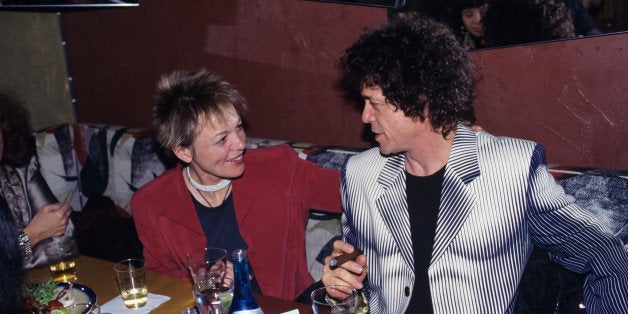 UNITED STATES - MARCH 31: JOSIE'S Photo of Lou REED and Laurie ANDERSON, Laurie Anderson and Lou Reed, food, drink, smoking cigar (Photo by Ebet Roberts/Redferns)