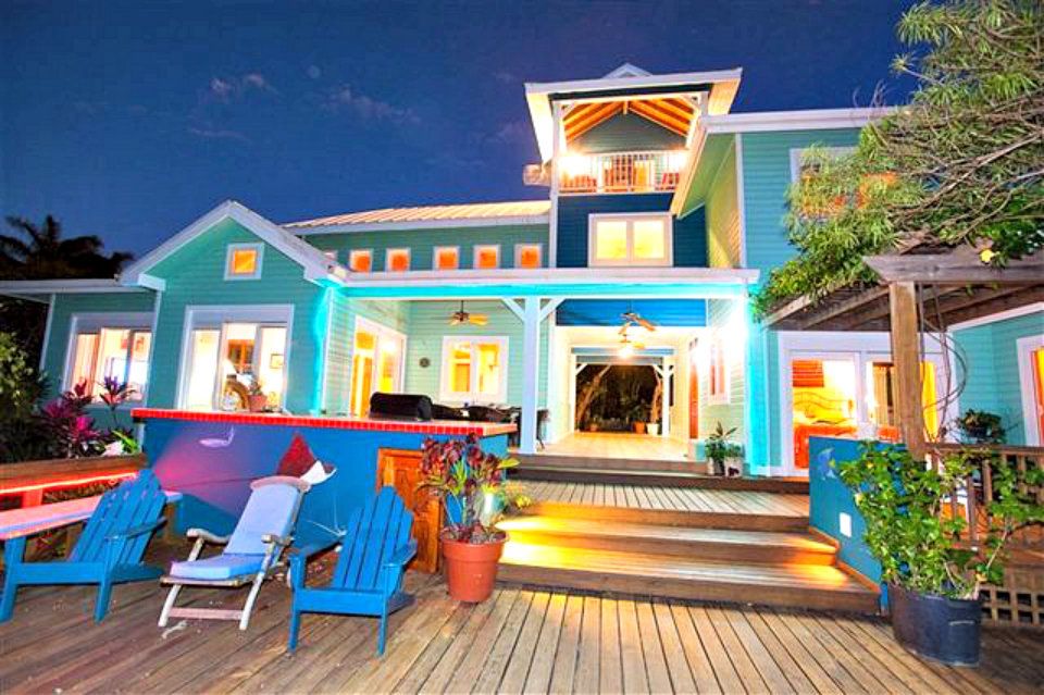 Casa de Suenos, Roatan, Honduras: $1,291,864