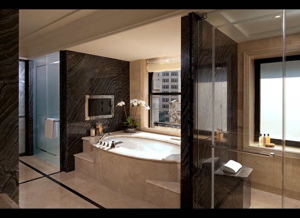 Oscar de la Renta Fragrance and Bath Amenities, The Peninsula Hotels