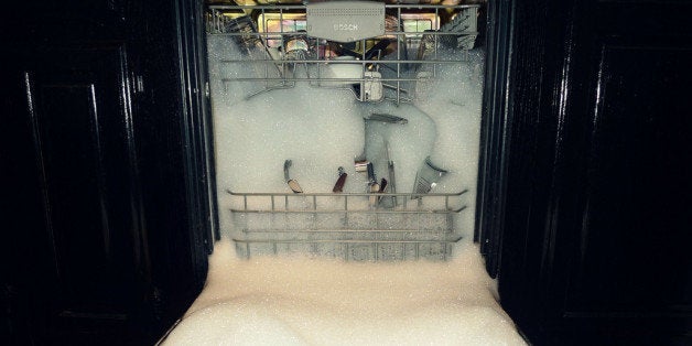 12 Reasons You’re Better Off Not Having A Dishwasher | HuffPost Life