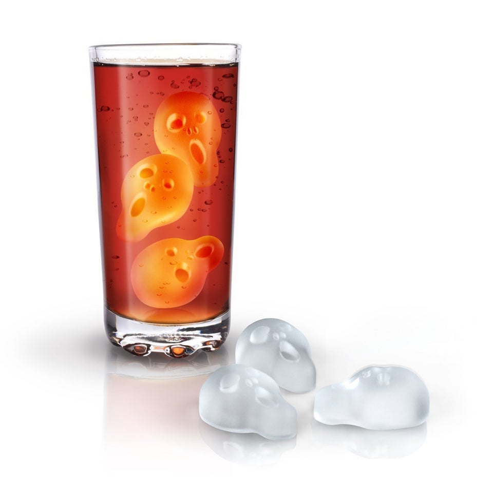 The 10 Most Ridiculous Ice Cube Trays Ever Made (PHOTOS)