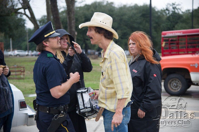 Dallas Buyers Club' Makeup Artist On Matthew McConaughey's Tan And Jared  Leto's Pink Lipstick | HuffPost Life