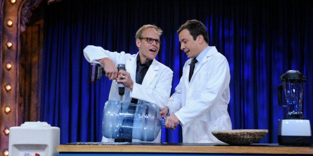 LATE NIGHT WITH JIMMY FALLON -- Episode 128 -- Airdate 10/08/2009 -- Pictured: (l-r) Chef/host Alton Brown during an experiment with host Jimmy Fallon on October 8, 2009 (Photo by Tracy Leeds/NBC/NBCU Photo Bank via Getty Images)