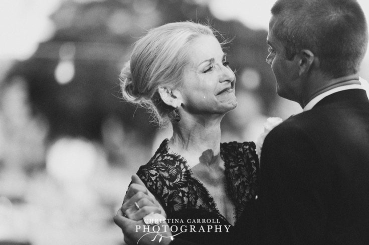 Groom And His Mom Go Head To Head In Epic Dance Battle Huffpost Life