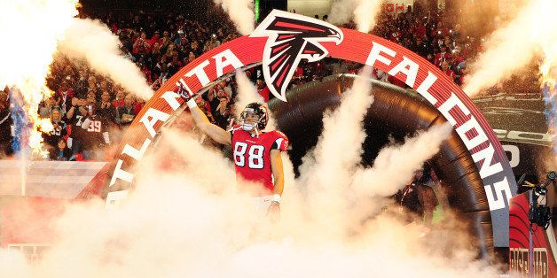 ATLANTA, GA - DECEMBER 29: Tony Gonzalez #88 of the Atlanta Falcons is introduced before the game against the Carolina Panthers at the Georgia Dome on December 29, 2013 in Atlanta, Georgia. (Photo by Scott Cunningham/Getty Images)