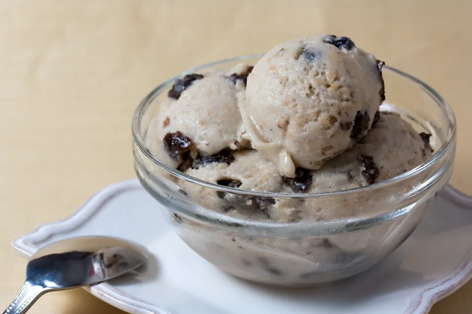 14 Most Popular Ice Cream Flavors In The US And Where They Came From