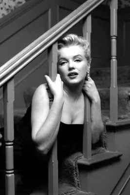 Kelli Garner Says Marilyn Monroe Taught Her To Appreciate Her