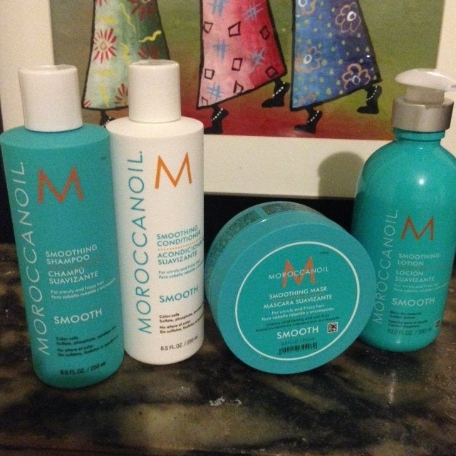 Moroccanoil Smoothing Collection