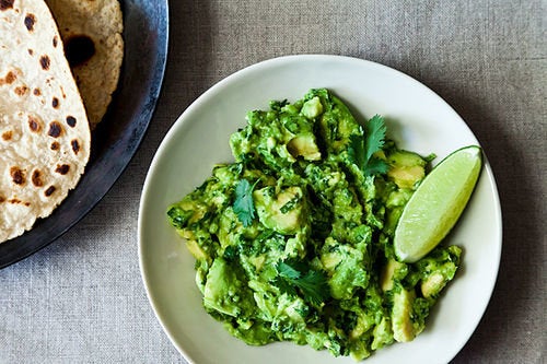 Roberto Santibanez' Classic Guacamole