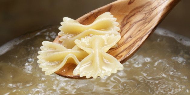 Here's Why You Must Absolutely Start Salting Your Pasta Water (That Means  You, Olive Garden) | HuffPost Life