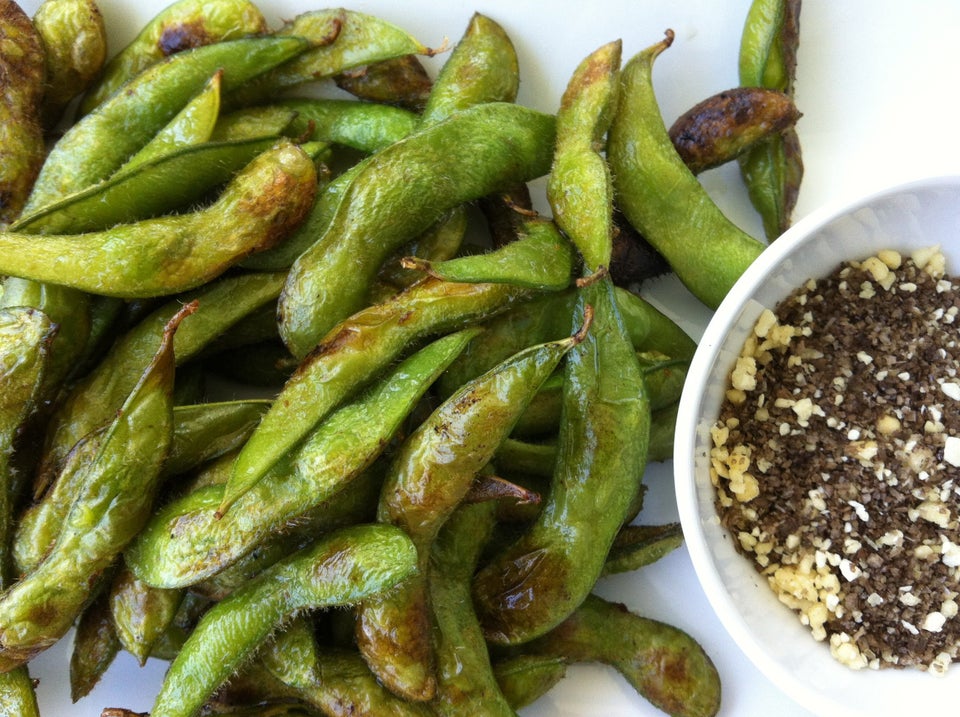 Here's How You Should Be Eating Edamame HuffPost Life