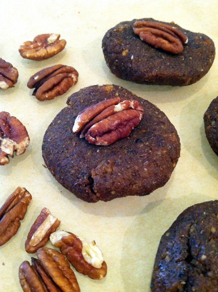 No-Bake Pumpkin Pecan Cookies