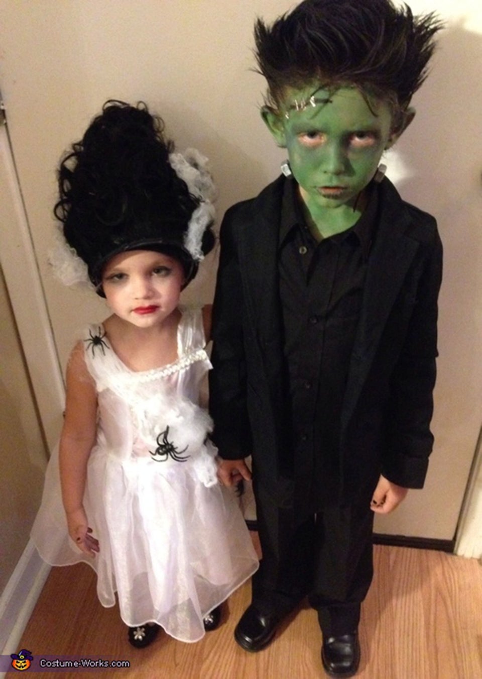 Halloween Costumes For Siblings That Are Cute, Creepy And Supremely Clever