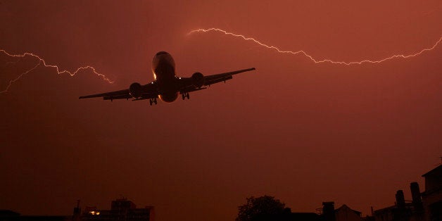 What Does It Feel Like When Your Plane Gets Hit By Lightning? | HuffPost  Life