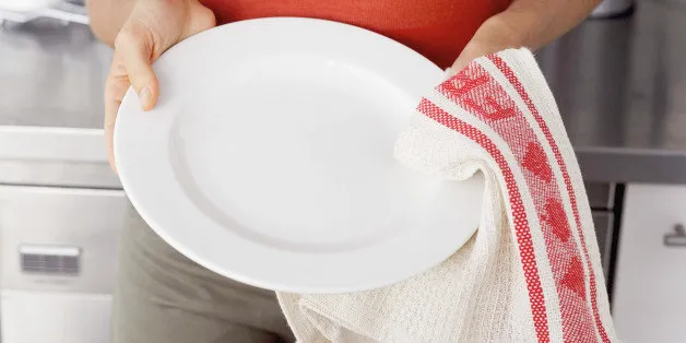 Here's How Often You Should Be Washing Your Dish Towels