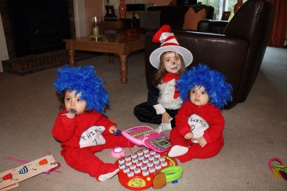 Halloween Costumes For Twins That Will Win You Over, Twice | HuffPost Life