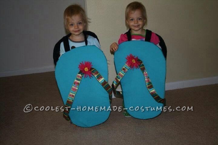 Halloween Costumes For Twins That Will Win You Over Twice Huffpost Life 3707