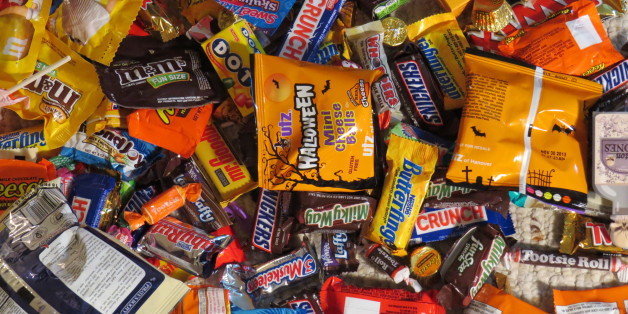 Fun Sized Vs. Regular: When It Comes To Candy Bars, Size Matters | HuffPost