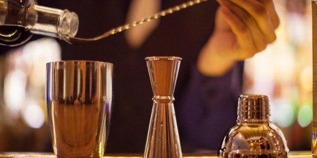 We Asked 10 Bartenders: What's the Difference Between a Bartender and a  Mixologist?