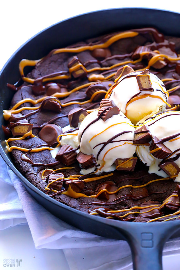 26 Recipes That Prove Chocolate And Peanut Butter Are The Ultimate   5b9e5a451f00002c0021f99a 