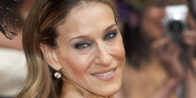 Sarah Jessica Parker Arriving For The Uk Premiere Of Sex And The City 2 At The Odeon, Leicester Square, London. (Photo by Mark Cuthbert/UK Press via Getty Images)