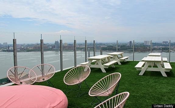 New York S Standard Hotel Opens Rooftop Bar Friday Huffpost Life