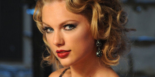 NEW YORK, NY - AUGUST 25: Singer and Actress Taylor Swift attends the 2013 MTV Video Music Awards at the Barclays Center on August 25, 2013 in the Brooklyn borough of New York City. (Photo by C Flanigan/FilmMagic)