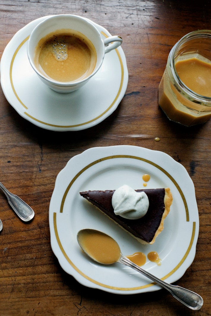 3 Ingredient Chocolate Dessert Recipes For Emergencies Huffpost Life